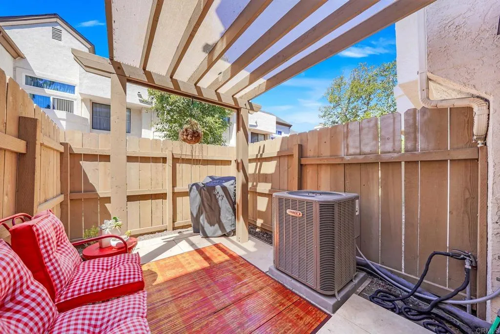 https://cdn.realtyfeed.com/cdn/127/306539209/fa97c67f14694fd5cd44c7e43ba9d38a.webp
