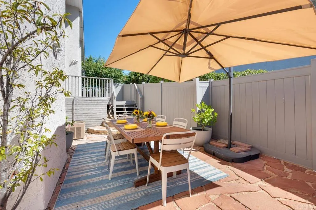 https://cdn.realtyfeed.com/cdn/127/306539223/8bf62e3eda582646eea267636170e43a.webp