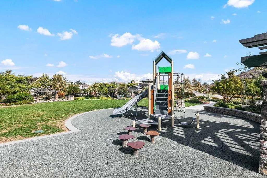 https://cdn.realtyfeed.com/cdn/127/306539312/aa46bc8eb2df2a77e4e21154167ba05a.webp