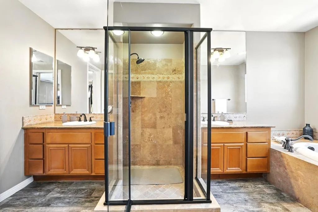https://cdn.realtyfeed.com/cdn/127/306539395/a7589a49f5de1813a2fe1f4f8195d1bc.webp