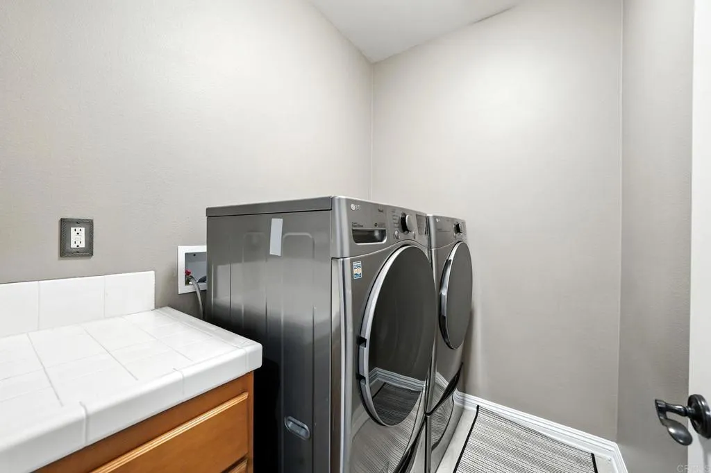 https://cdn.realtyfeed.com/cdn/127/306539395/ec31ad6b5d0a1f482a1ac6de6b07539f.webp