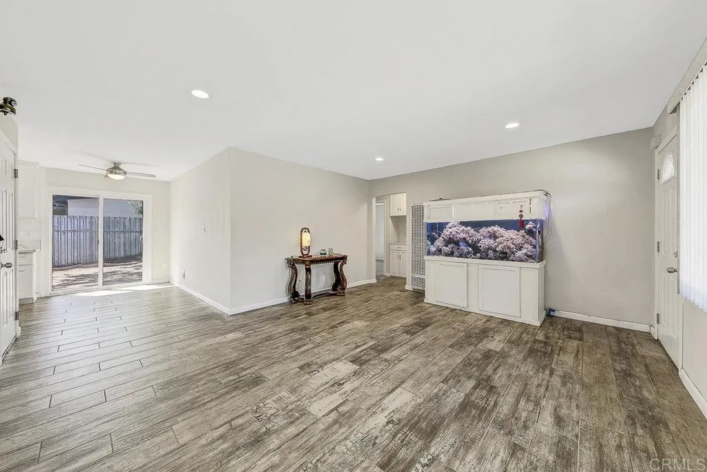 https://cdn.realtyfeed.com/cdn/127/306539404/01f1a4444049bd54ff3bb16d5eb42a90.webp