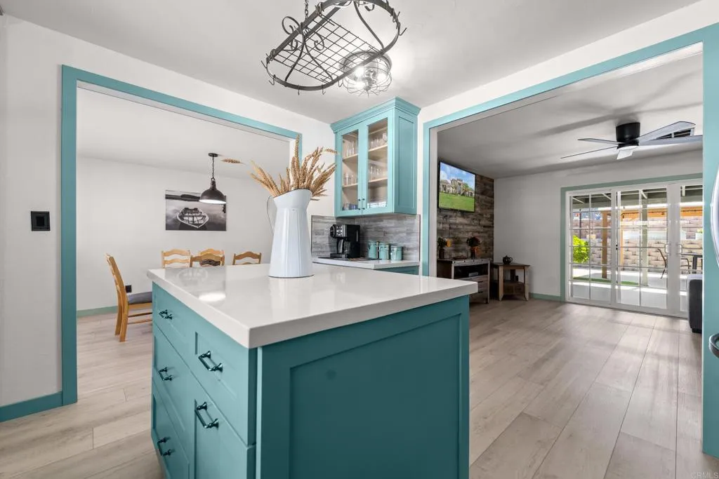 https://cdn.realtyfeed.com/cdn/127/306539418/3a080b4de41aa6abd62b51a0519c1a94.webp