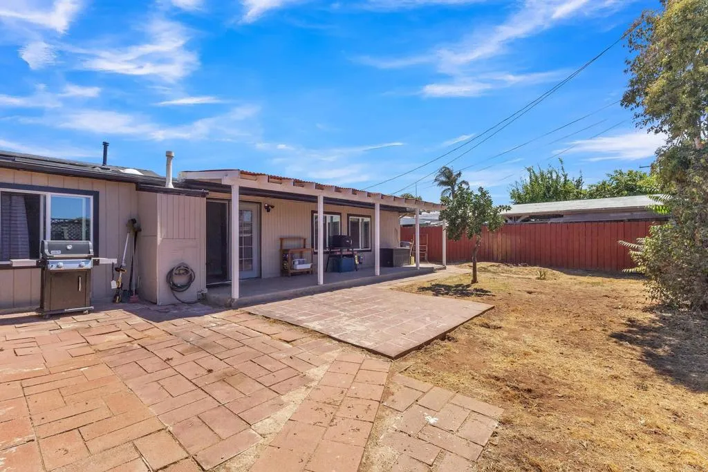 https://cdn.realtyfeed.com/cdn/127/306539567/d8f12e7c8420bcfff7442529feea24c3.webp