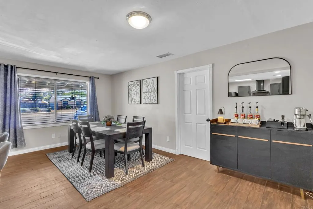 https://cdn.realtyfeed.com/cdn/127/306539567/fa4e9080e642f307fcffe4b98b3c2ee1.webp