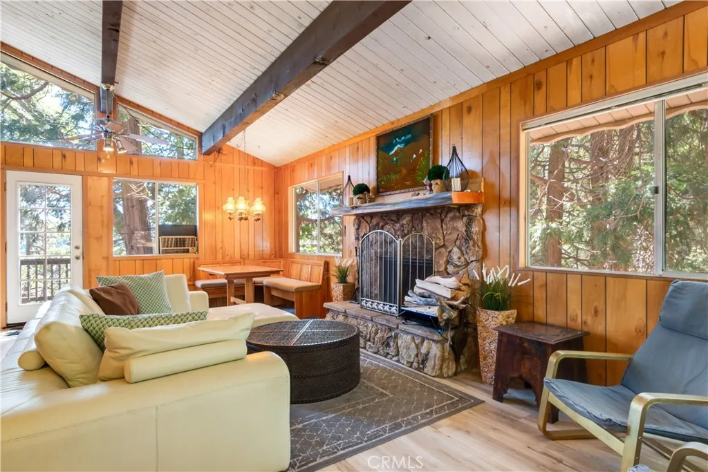 24514 Albrun, Crestline, CA 92325 - Photo 5 of 25, Crestline, CA