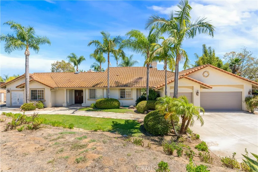 https://cdn.realtyfeed.com/cdn/127/306539661/1a6efe8deb0354cf00b27744ea57d713.webp