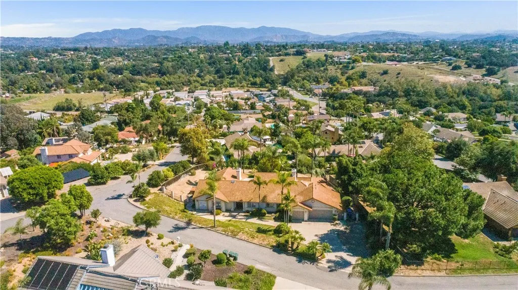 https://cdn.realtyfeed.com/cdn/127/306539661/366c9790a809298a4eb36e676004b39a.webp