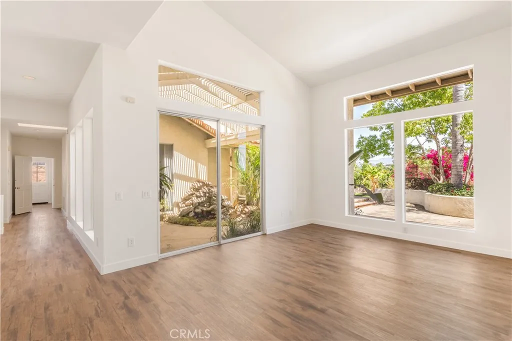 https://cdn.realtyfeed.com/cdn/127/306539661/99d56ec631c7270eed55ba7c5ac92d52.webp