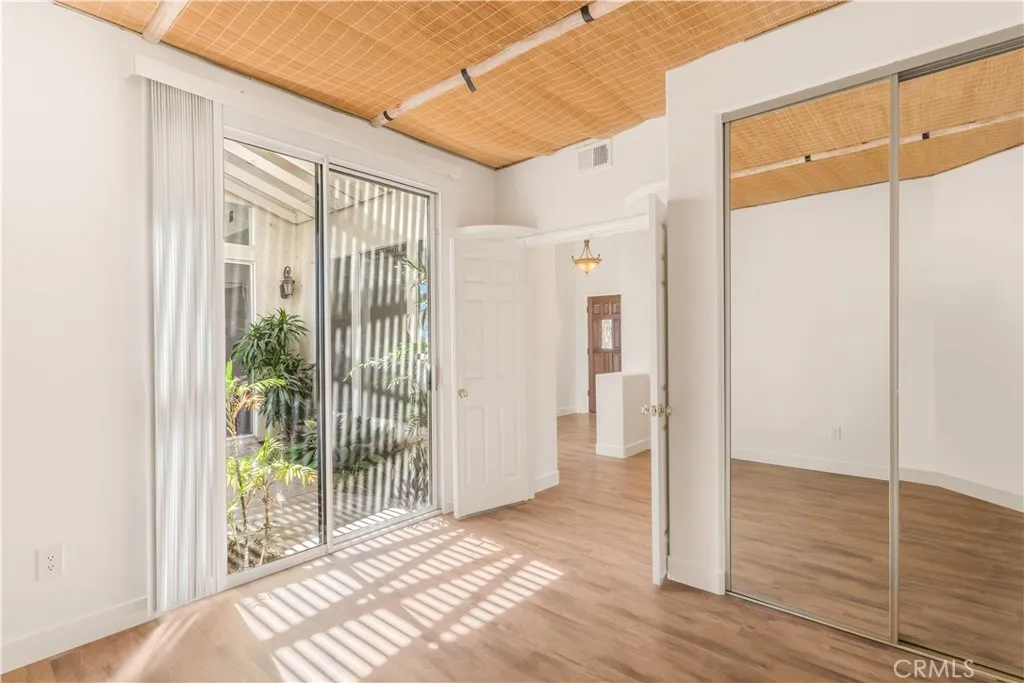 https://cdn.realtyfeed.com/cdn/127/306539661/ade2a0f435cf200a55b18c13f6c3db0b.webp