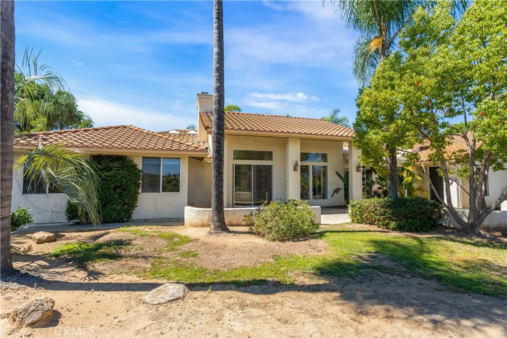 https://cdn.realtyfeed.com/cdn/127/306539661/bcdc8df5f8cc6dfab769b53d55e57f79.webp