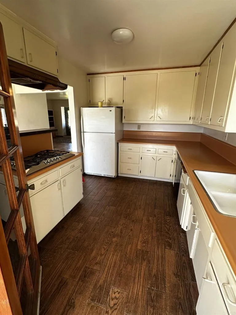 https://cdn.realtyfeed.com/cdn/127/306539695/15315cfb479d03f415b3e9b79cf5e171.webp