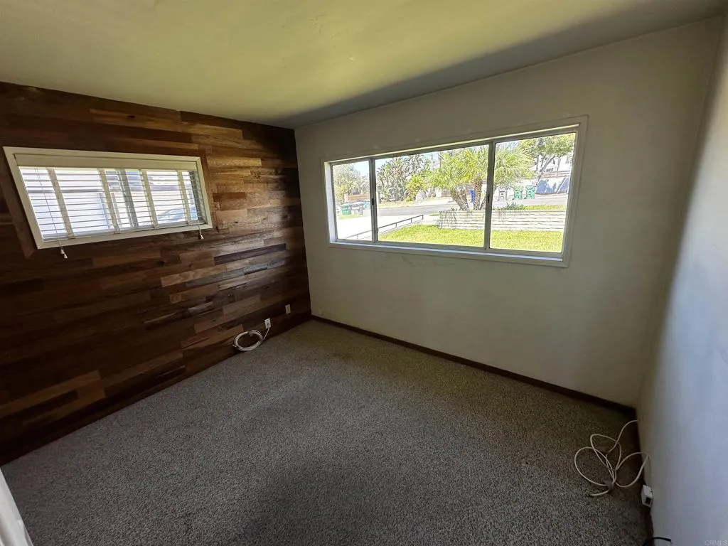 https://cdn.realtyfeed.com/cdn/127/306539695/1d28a7a40ba911e8d7926cfd80b04daf.webp