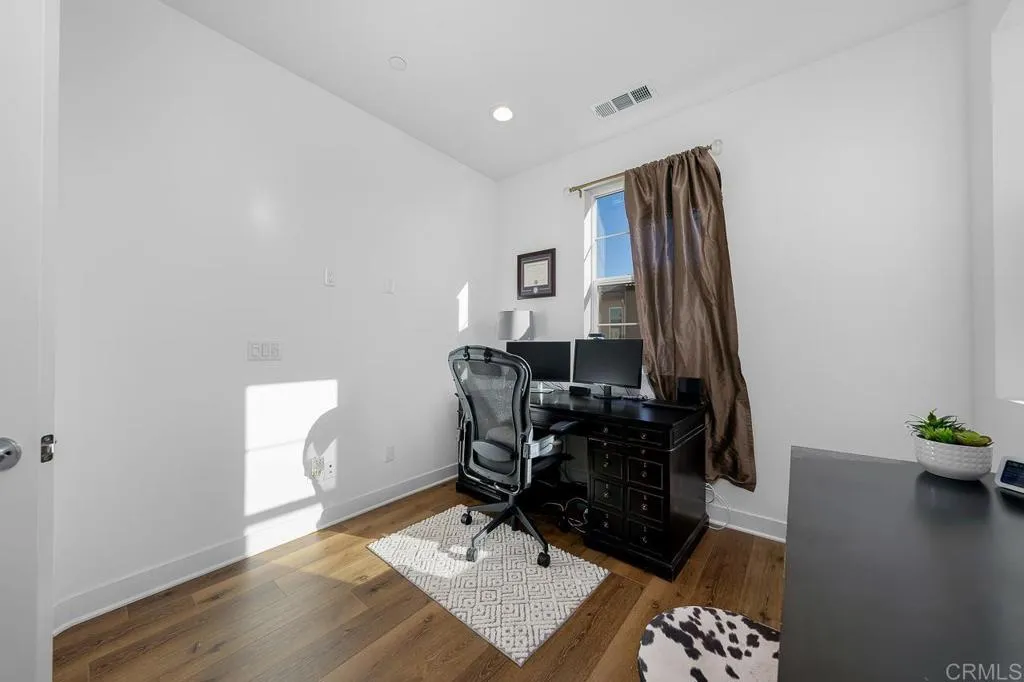https://cdn.realtyfeed.com/cdn/127/306539785/6ada9c0299c24404402cb0f15ca426d4.webp