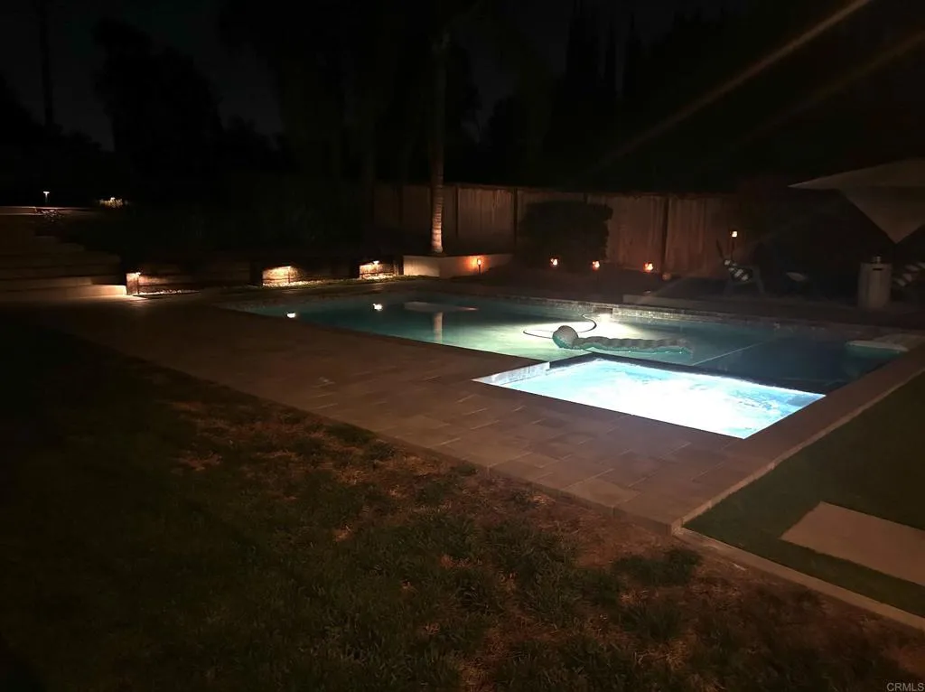 https://cdn.realtyfeed.com/cdn/127/306539827/4b1ded16b6a895dcb4c0c1ea5ca3dffb.webp