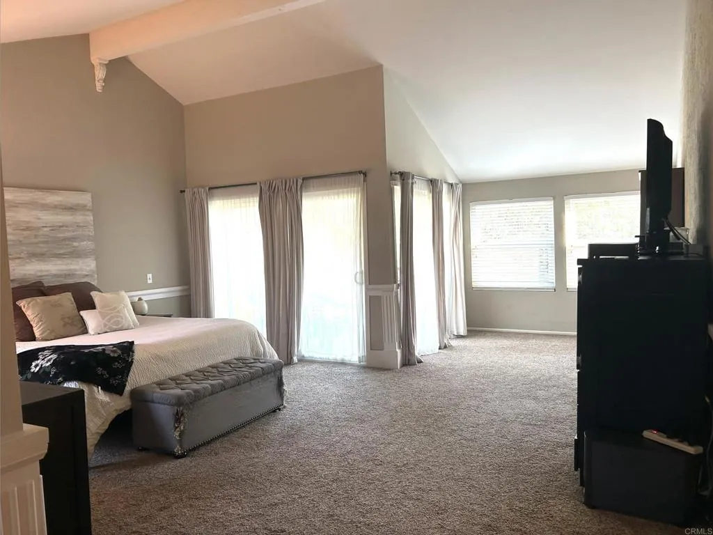 https://cdn.realtyfeed.com/cdn/127/306539827/79fd8a91bb24ce55e643afa21e7228eb.webp