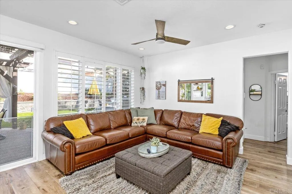 https://cdn.realtyfeed.com/cdn/127/306539832/ac00d51a154906ff82477db74660dac6.webp