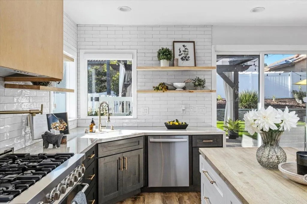 https://cdn.realtyfeed.com/cdn/127/306539832/fff1732133188b55ee3497f5bd10006e.webp