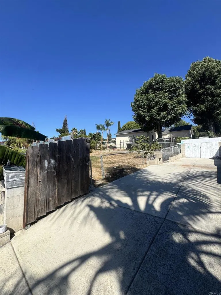 https://cdn.realtyfeed.com/cdn/127/306539835/b65bd48b3d8048a915579be81f3b4b00.webp