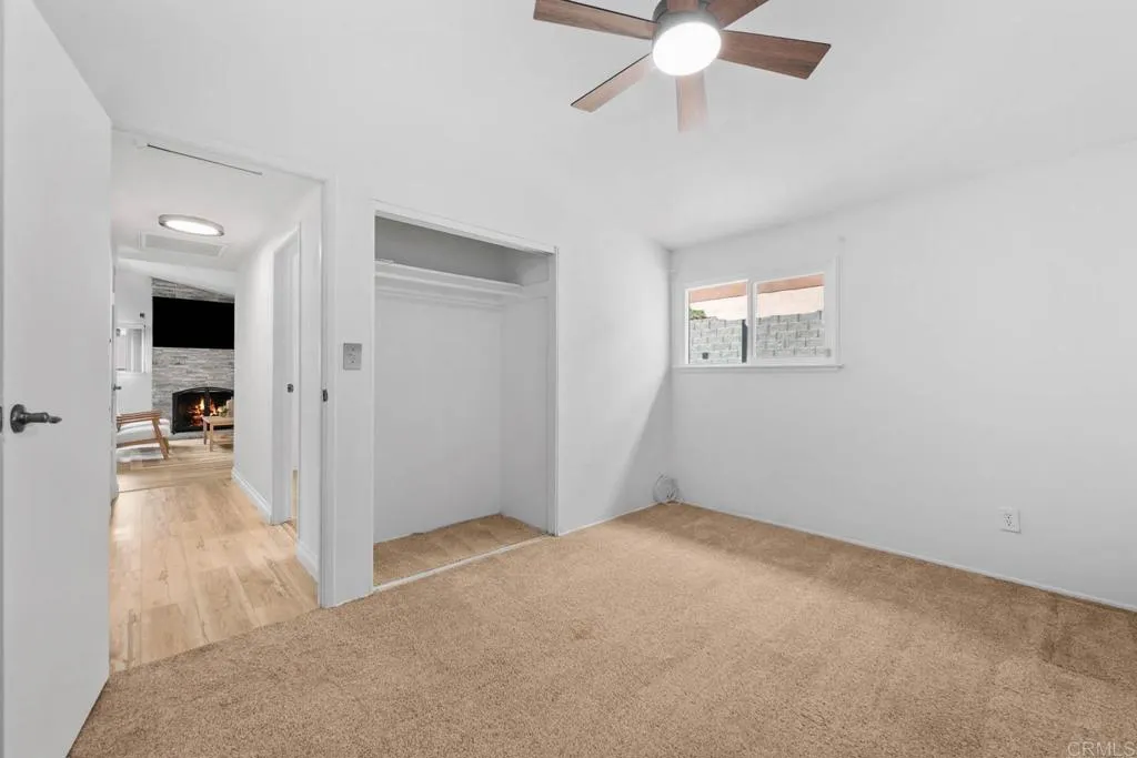 https://cdn.realtyfeed.com/cdn/127/306539890/44a09d36232093262a839609b349cff5.webp
