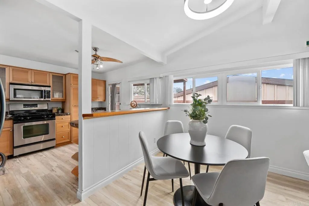 https://cdn.realtyfeed.com/cdn/127/306539890/b7604f9e33075b4c8e2ad57ffb5c3f51.webp
