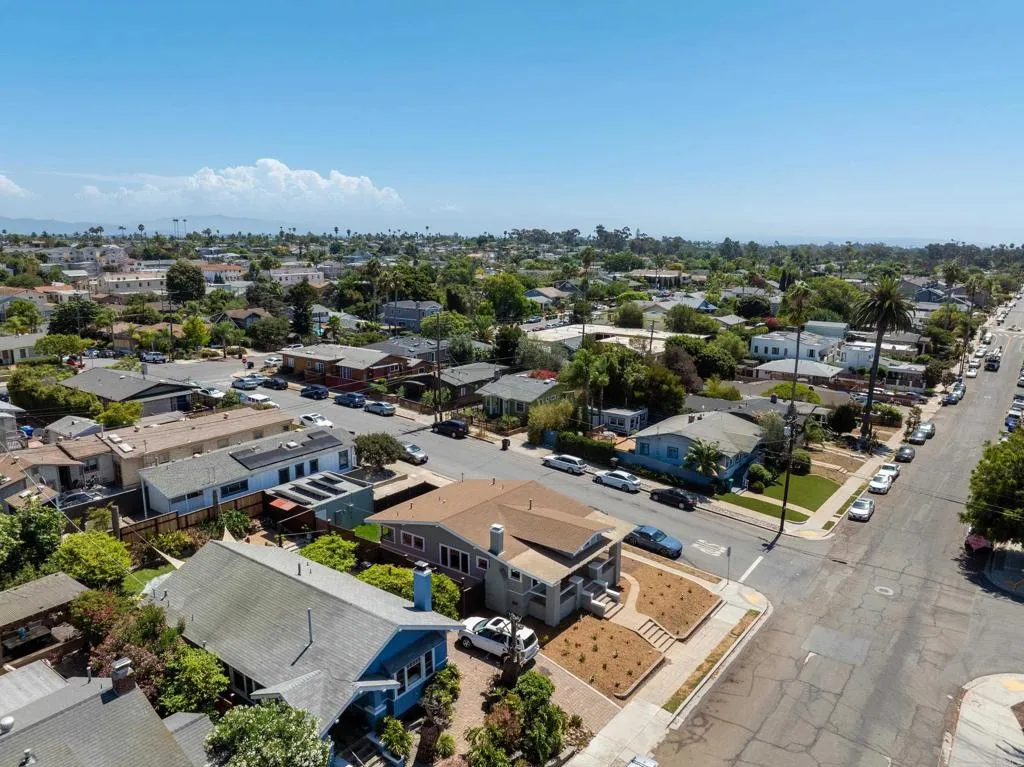 https://cdn.realtyfeed.com/cdn/127/306539910/1785afd351586224942fab07ae706ff9.webp