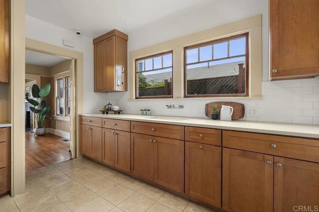 https://cdn.realtyfeed.com/cdn/127/306539910/56078239d3f6359821c0c5bce79c90b4.webp