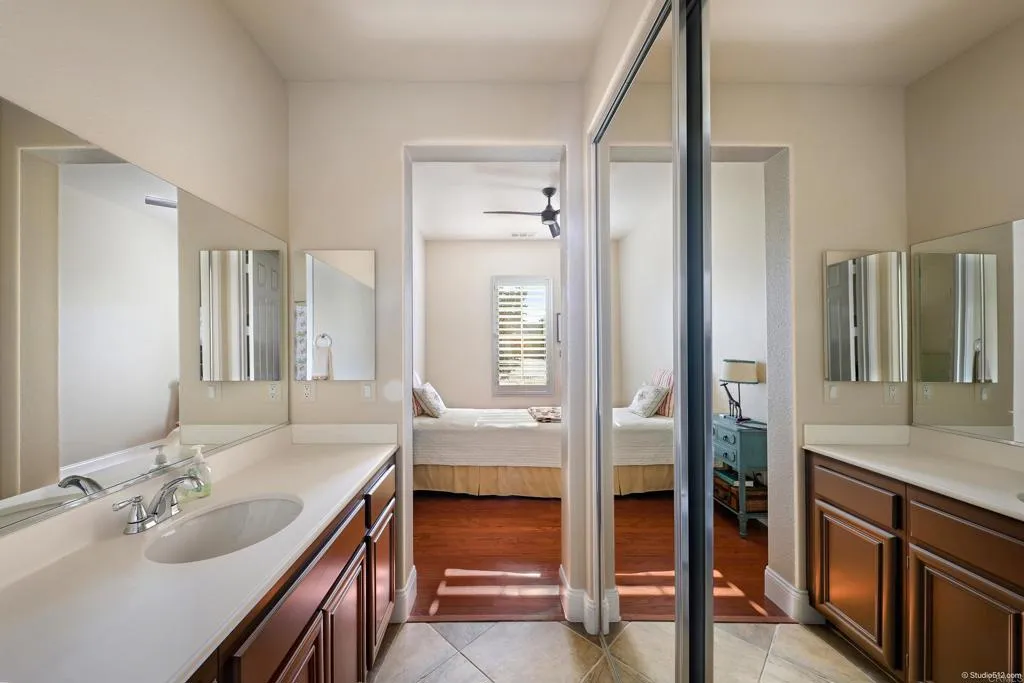 https://cdn.realtyfeed.com/cdn/127/306539913/d01d812c4ee1517c13257b4893ccb04e.webp