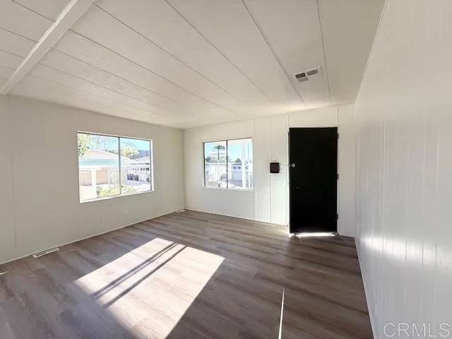 https://cdn.realtyfeed.com/cdn/127/306539919/20a7df6099b224412e48402bcbcc4bee.webp