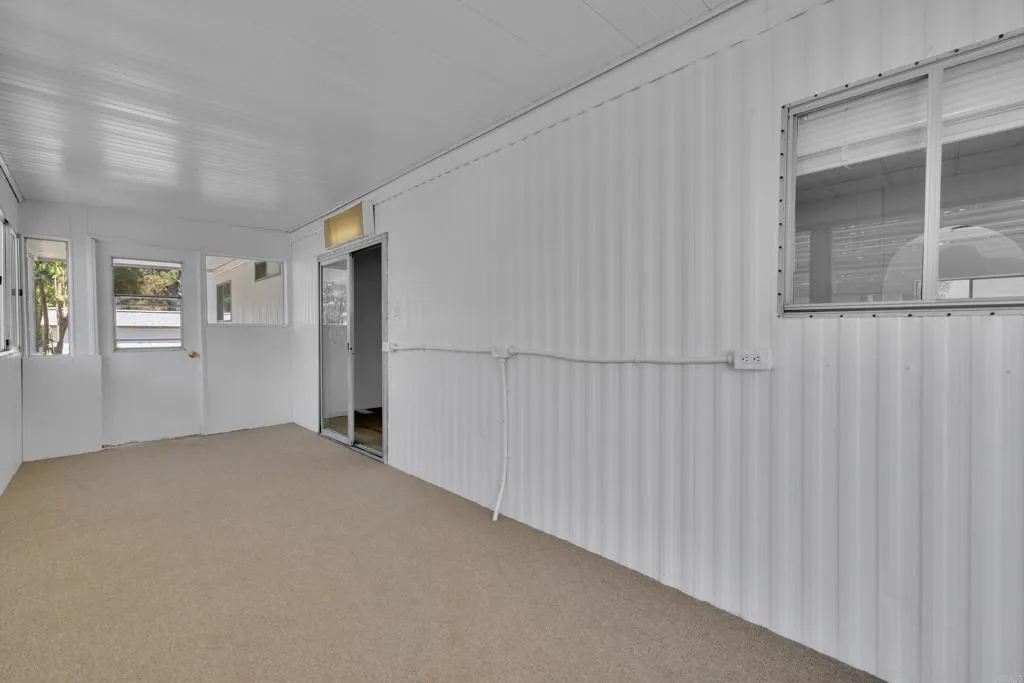 https://cdn.realtyfeed.com/cdn/127/306539919/2f3eefffcd61e42ffa70587202d0ea9b.webp