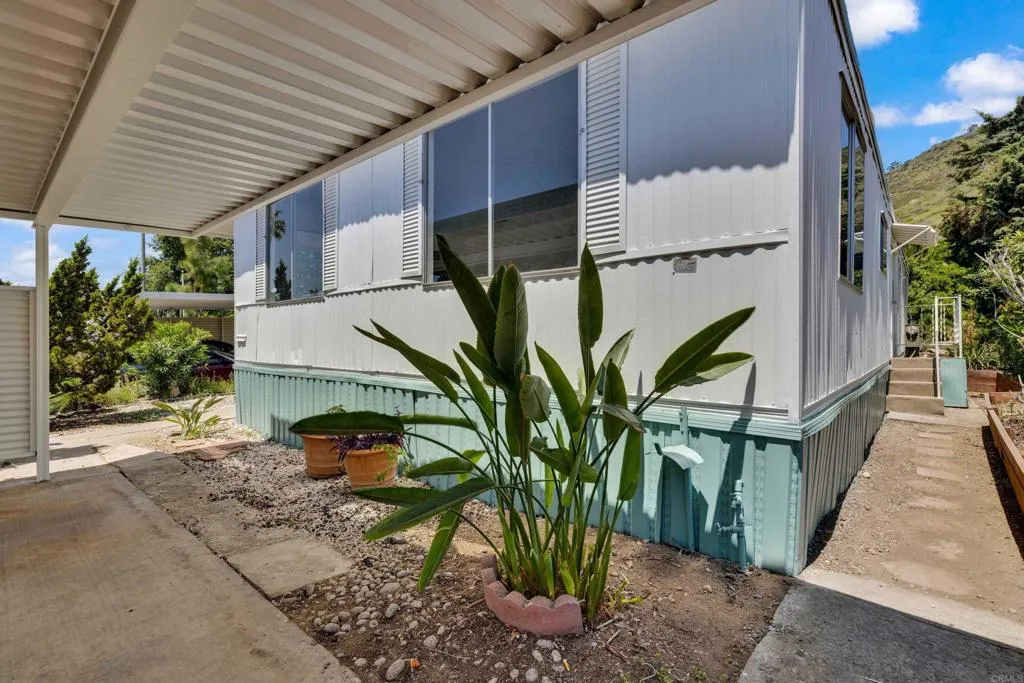 https://cdn.realtyfeed.com/cdn/127/306539919/3c969be42a55543e732c7d042a0d1f12.webp