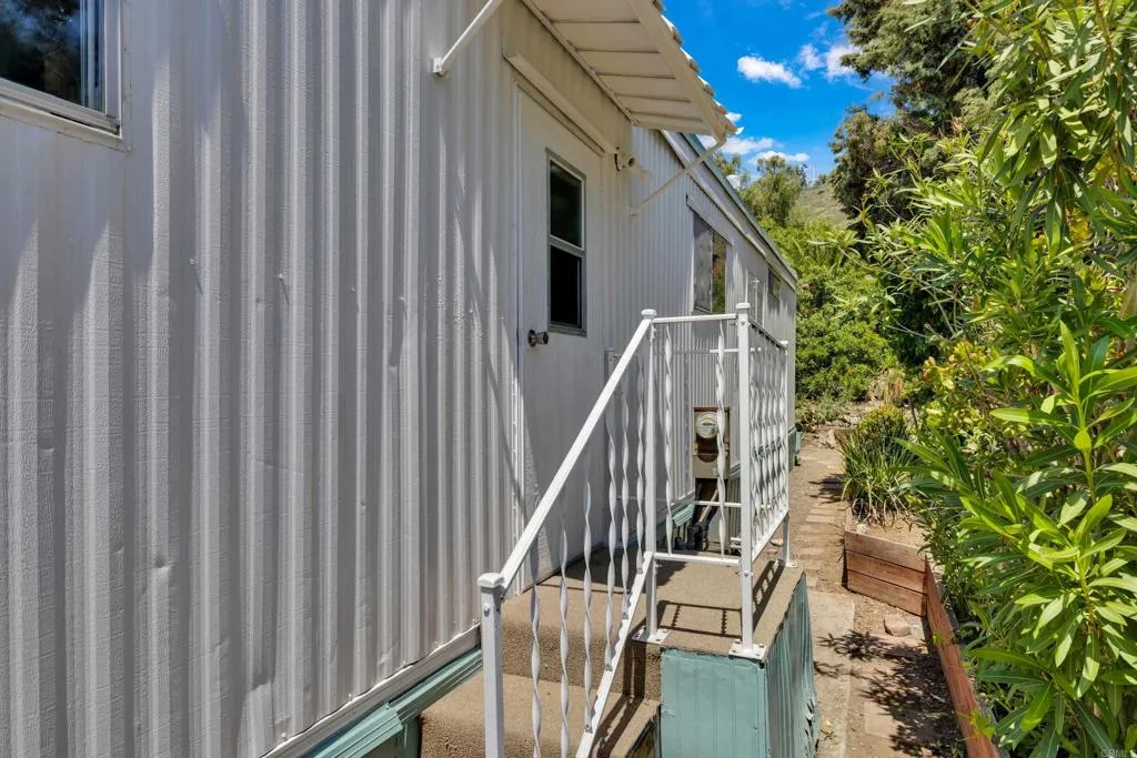 https://cdn.realtyfeed.com/cdn/127/306539919/7af7b2212650a58eb8bc0e78c6db5132.webp