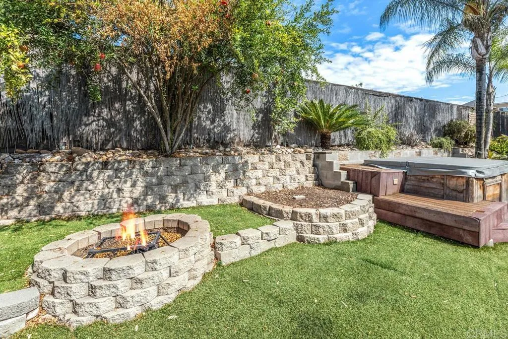 https://cdn.realtyfeed.com/cdn/127/306539954/1e8257225ac6a458603c439c487dca7d.webp