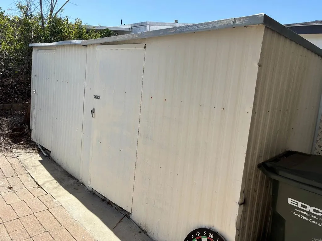 https://cdn.realtyfeed.com/cdn/127/306539963/ccdbe3f18795cd9ce5c3a4d2b7545e05.webp