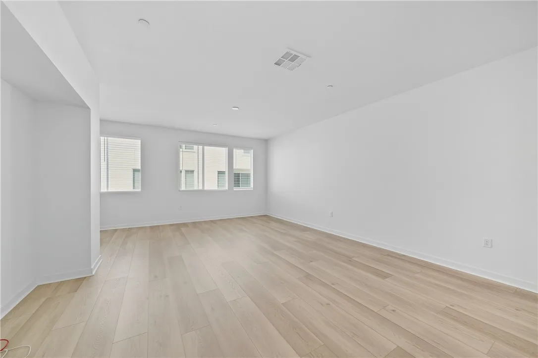 Photo #16: SW25206805 Listing: Photo #16