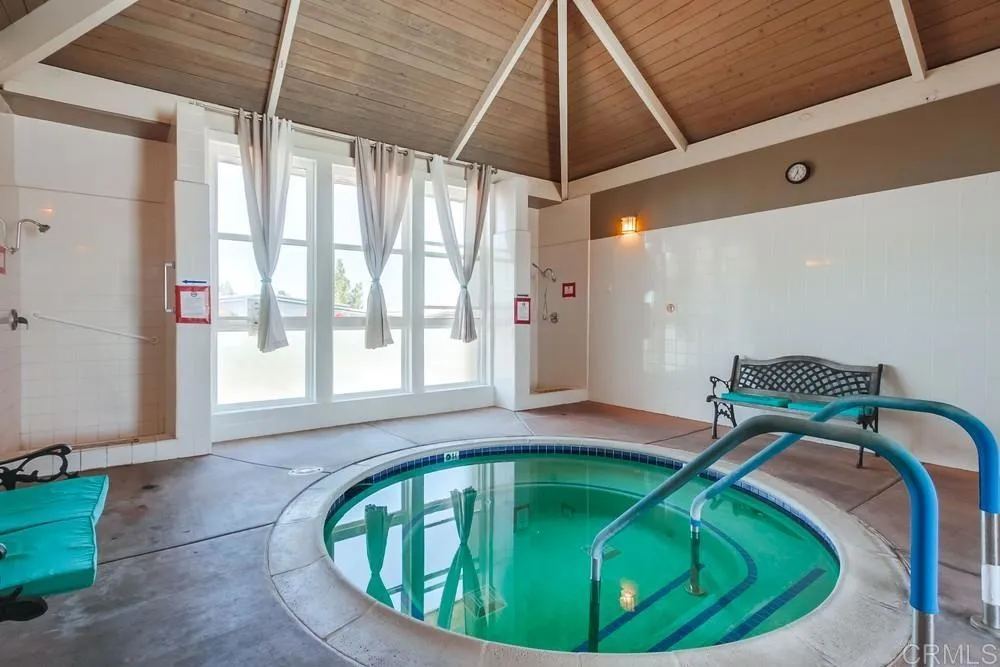 https://cdn.realtyfeed.com/cdn/127/306540015/4205b8e7f67ffb04d2b77f3545c85e6d.webp
