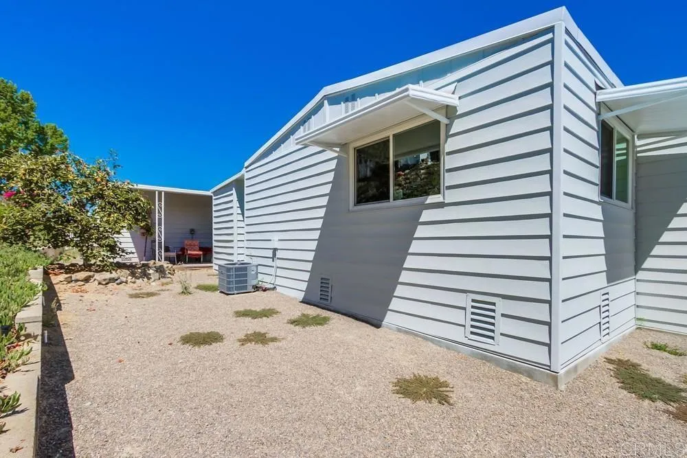 https://cdn.realtyfeed.com/cdn/127/306540015/a387983adf9af46cfe2a3753f582d1d3.webp