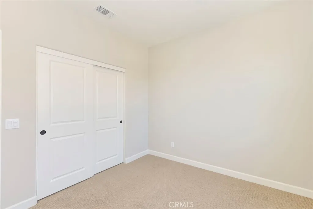 https://cdn.realtyfeed.com/cdn/127/306540016/8127b81587fe8601cc8254c5e36a7ee3.webp