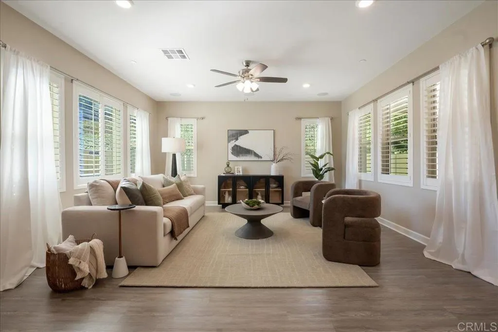 https://cdn.realtyfeed.com/cdn/127/306540039/adcbb41c19e3c4b65aec9721c65a09c5.webp