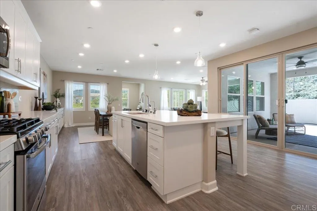 https://cdn.realtyfeed.com/cdn/127/306540039/f0a34a4c646b94994dde61afc82c93b5.webp