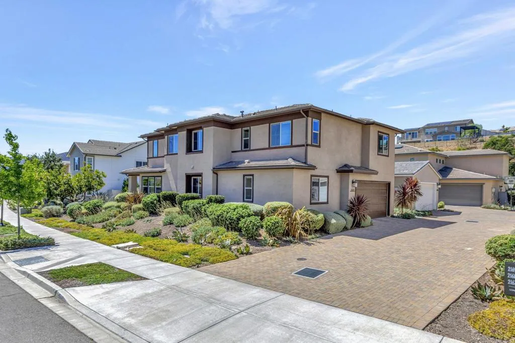 https://cdn.realtyfeed.com/cdn/127/306540050/20303d2021ee0d42c48970be9252d0b4.webp