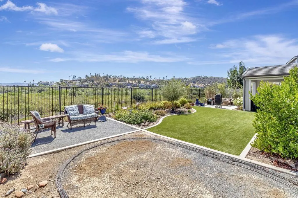 https://cdn.realtyfeed.com/cdn/127/306540109/31f1a970da0e796ce6cb22c12b20794c.webp