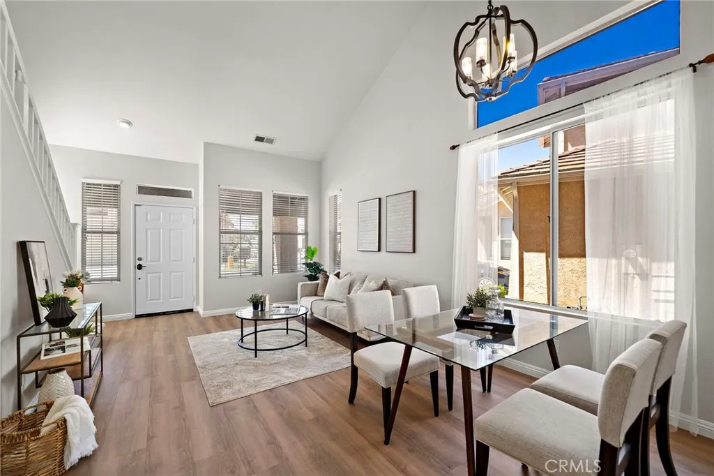 https://cdn.realtyfeed.com/cdn/127/306540210/390997dd8c03514b0fa29385c180415e.webp