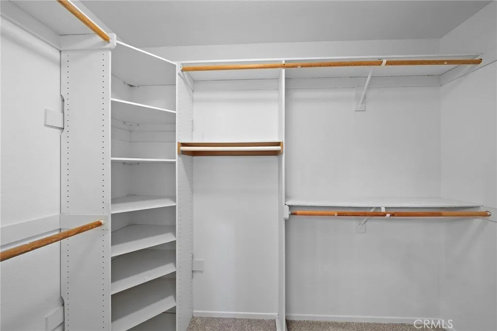 https://cdn.realtyfeed.com/cdn/127/306540210/561b4a596c3c8c709c632e01d0f7e42d.webp