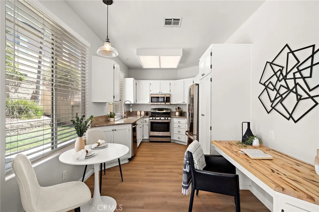 https://cdn.realtyfeed.com/cdn/127/306540210/b2f9b90c11bca4ecabb11ee9dc6700f6.webp