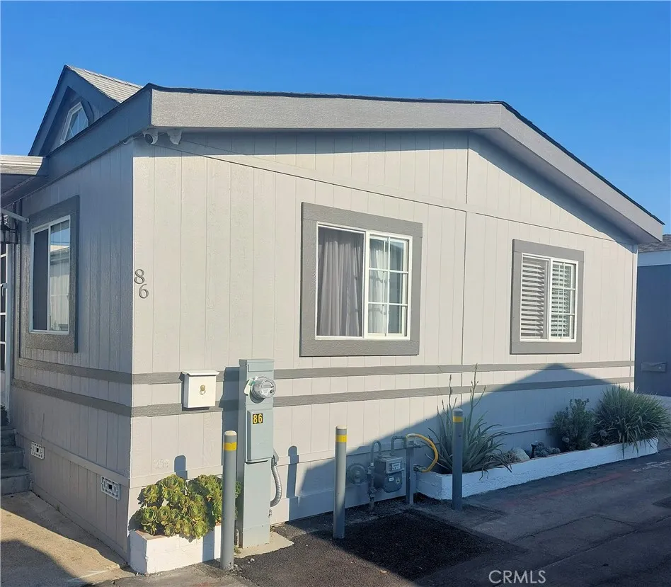 Costa Mesa, CA 92627