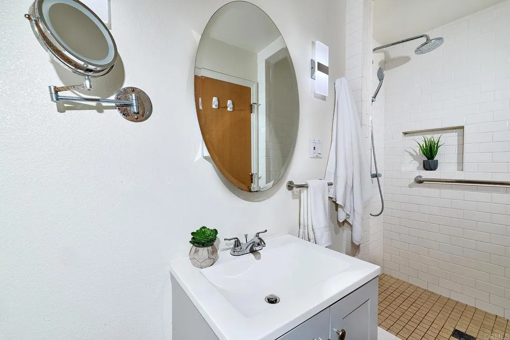 https://cdn.realtyfeed.com/cdn/127/306540267/1c35cdfd6b78dc43beb15b5a3f23fe7b.webp