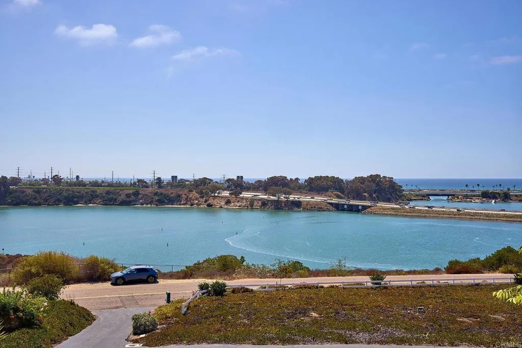 https://cdn.realtyfeed.com/cdn/127/306540267/7c0ac6d3d7693b637b5fcc58f66d417d.webp