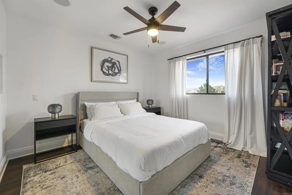 https://cdn.realtyfeed.com/cdn/127/306540270/81e2f1875d064ec65391d19595a62ce2.webp