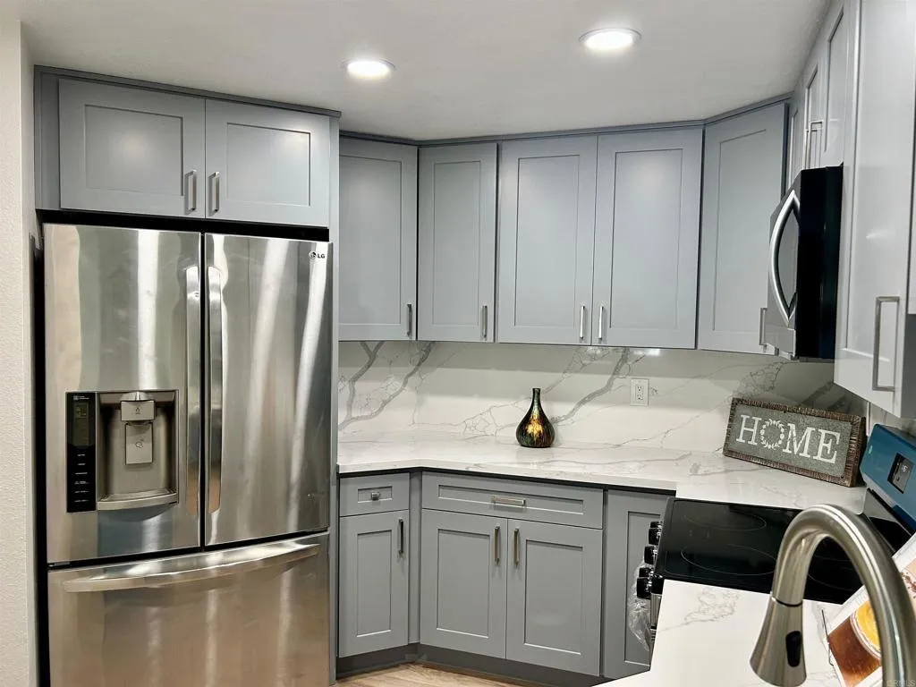 https://cdn.realtyfeed.com/cdn/127/306540289/377f1f04e94d76c8d8e72c462716174b.webp
